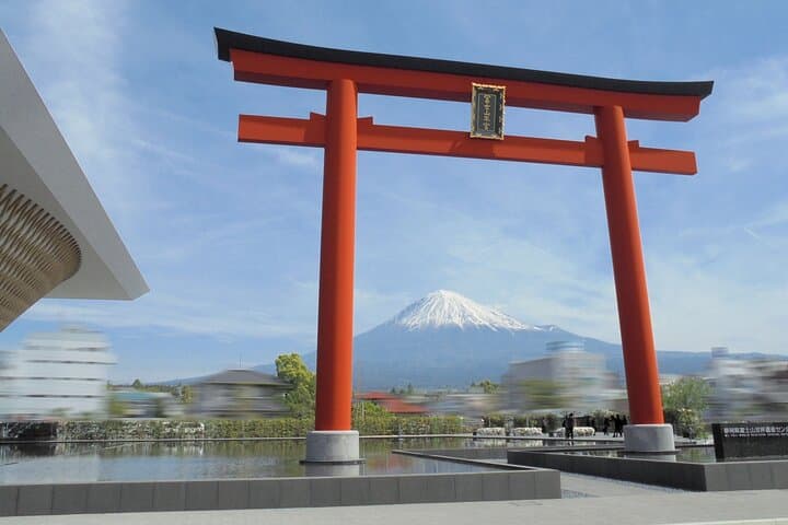 Private Shizuoka History Tour in Kunozan Toshogu and Sunpu Castle — photo 7