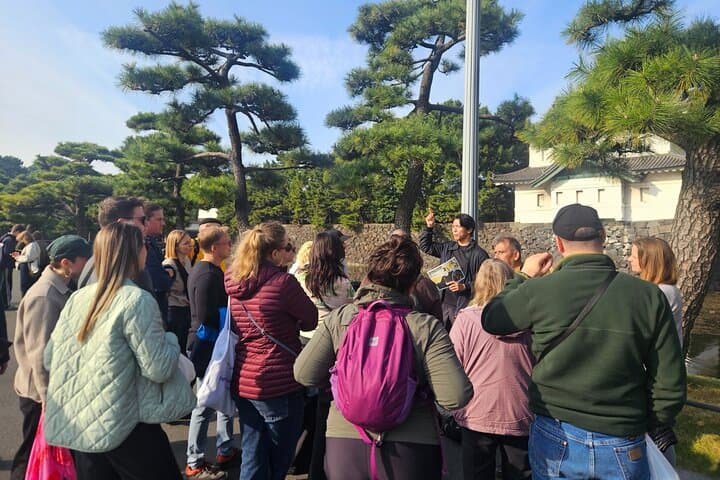Tokyo: Imperial Palace and Shogun Storytelling Walk — photo 9
