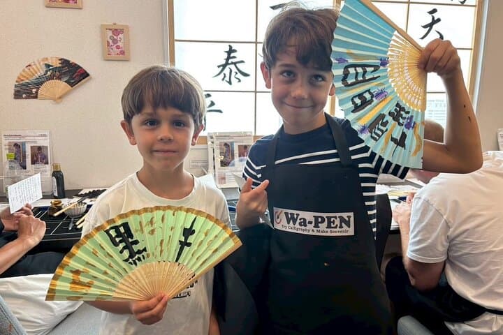 Asakusa：Japanese Calligraphy & Make your original folding fan! — photo 3