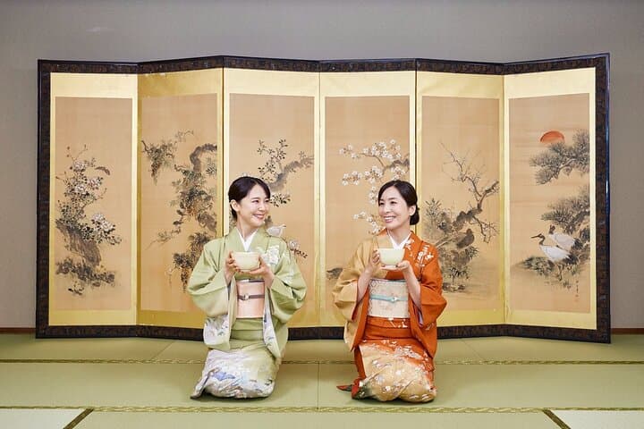 Shinjuku : Authentic Tea Ceremony with Matcha & Kimono — photo 2