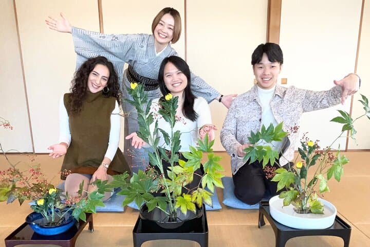 Authentic Ikebana Experience in Tokyo near Shinjuku — photo 15