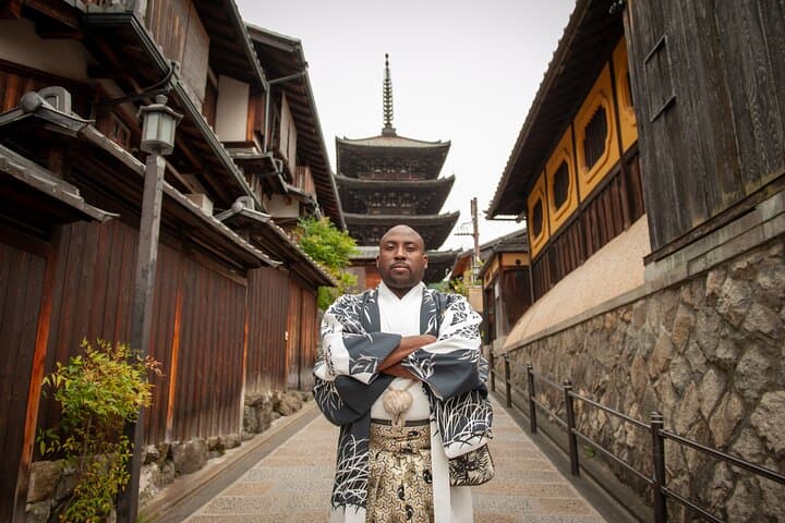 A Privately Guided Photoshoot in Beautiful Kyoto by a Pro — photo 9