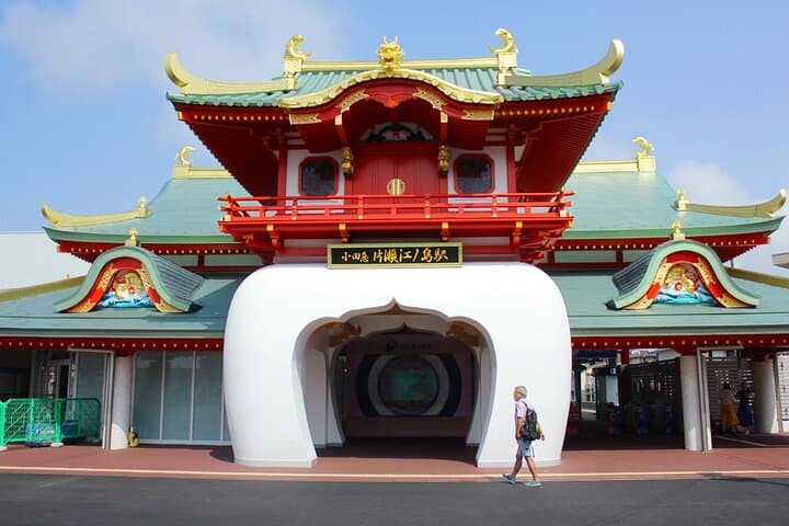 Enoshima Island Walking Tour Shrines Sea Views And Culture — photo 2