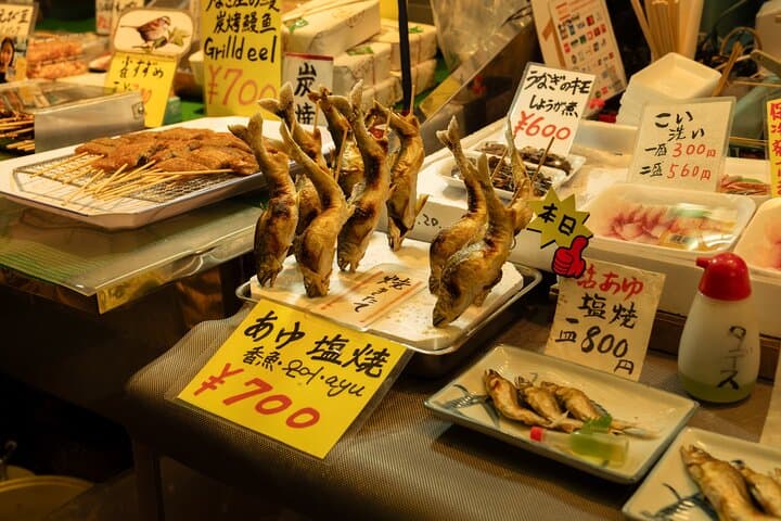Kyoto Nishiki Market Walk Tour with Tea Ceremony Experience — photo 8