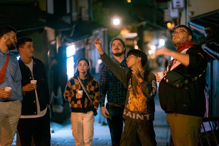 Kyoto Gion Evening Walk: Sake, Secret Alleys & Geisha District — photo 16