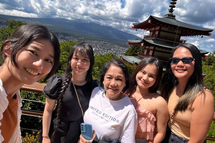 Mt Fuji Hidden Gem & Gotemba Premium Outlets with Local Driver — photo 1