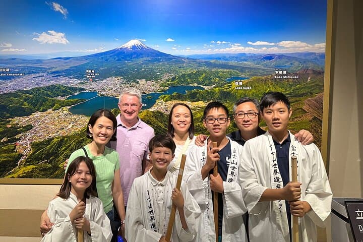 Mt Fuji Hidden Gem & Gotemba Premium Outlets with Local Driver — photo 17