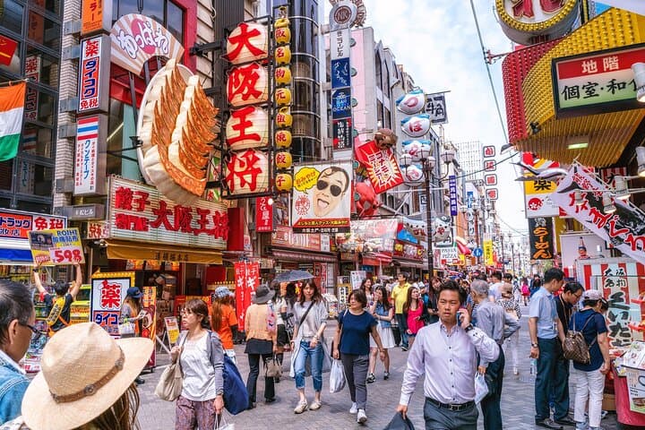 Osaka: Osaka Castle & Dotonbori & Shinsaibashi Private Tour — photo 6