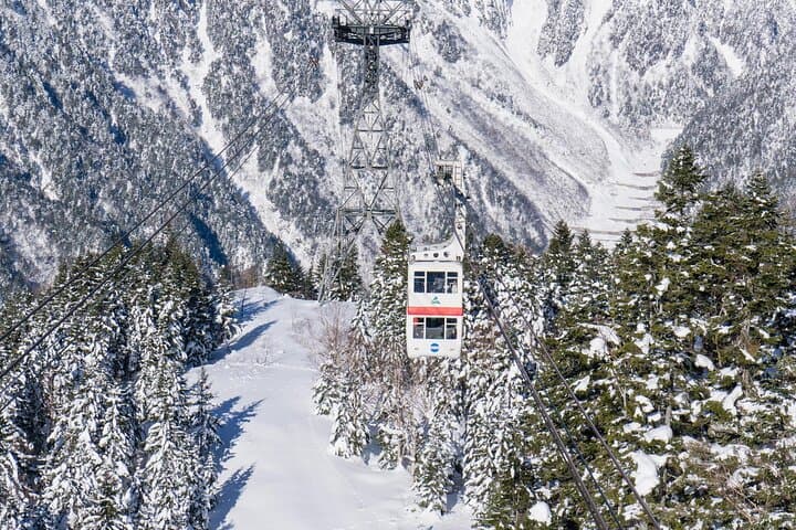Shin-Hotaka Ropeway Snow Corridor Day Trip — photo 6