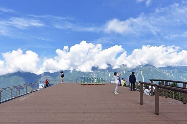 Shin-Hotaka Ropeway Snow Corridor Day Trip — photo 9