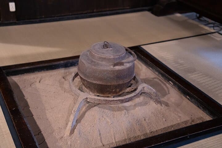 Private Day Trip to Shirakawa Go from Kanazawa — photo 13