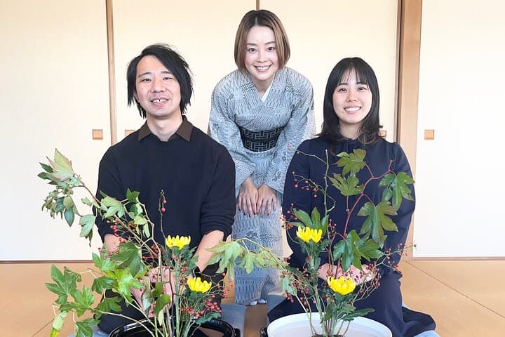 Authentic Ikebana Experience in Tokyo near Shinjuku — photo 17