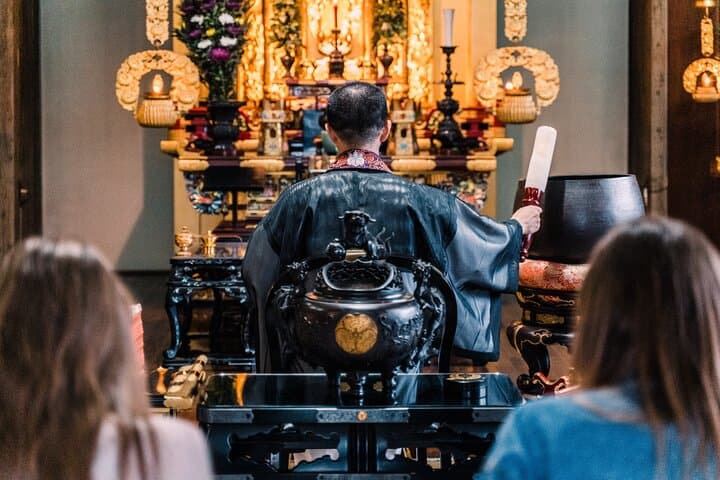 Private Meditation and Calligraphy with a Monk in Tokyo Temple — photo 5