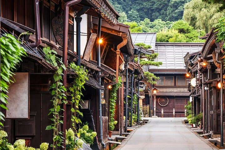 Shirakawa-go Gassho Village and Takayama Culture Day Trip — photo 5