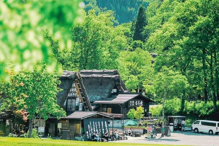 Shirakawa-go Gassho Village and Takayama Culture Day Trip — photo 14