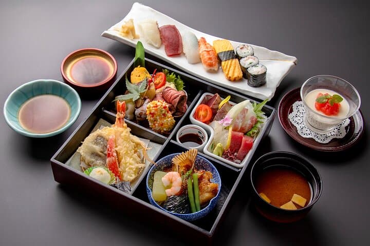 Kagoshima Luxury Hot Springs and Gourmet Lunch at Shiroyama Hotel