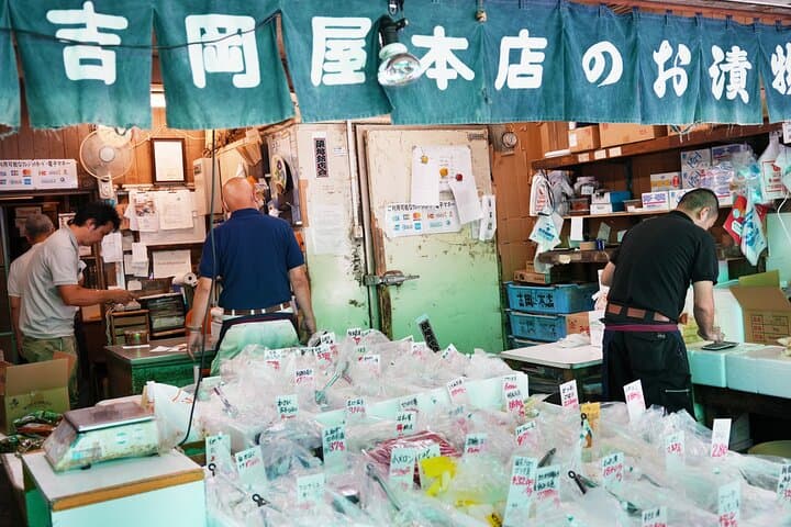 Tsukiji Market Early Morning Tour — photo 3