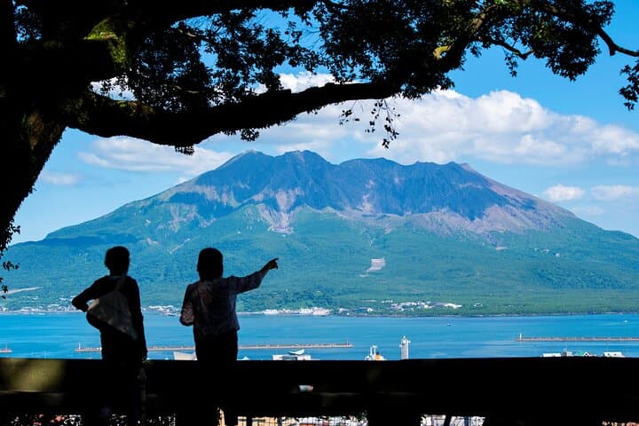 Kagoshima Easy Bus Tour Sakurajima Sengan-en and Tenmonkan — photo 3