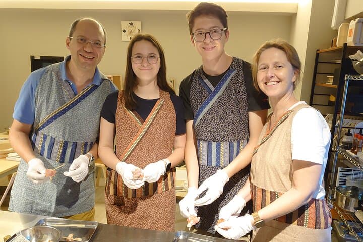 Authentic SUSHI Course Cooking Class — photo 9
