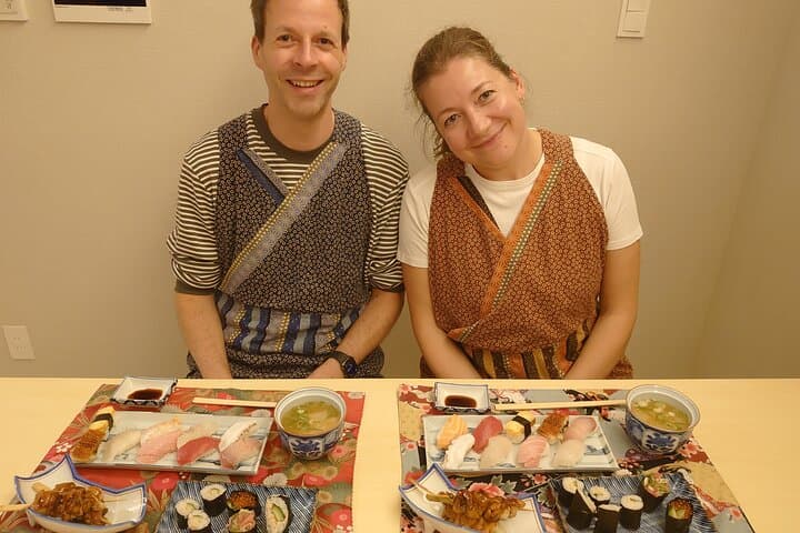 Authentic SUSHI Course Cooking Class — photo 12