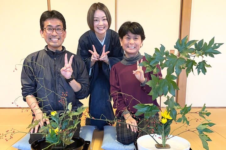 Authentic Ikebana Experience in Tokyo near Shinjuku — photo 18