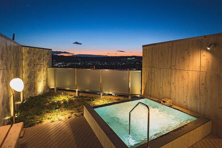 Takasaki Bar-Hopping Tour with Rooftop Bath Hotel Stay — photo 12