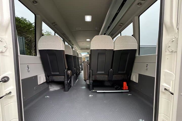 Chitose Airport to Niseko Private Bus Transfer Vice Versa — photo 3