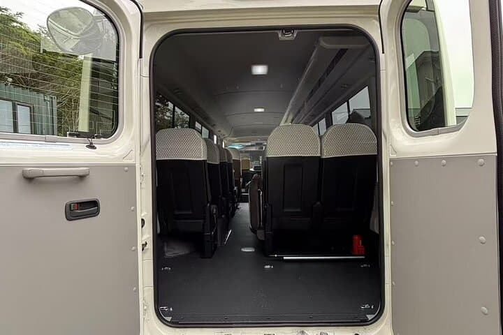 Chitose Airport to Niseko Private Bus Transfer Vice Versa — photo 4