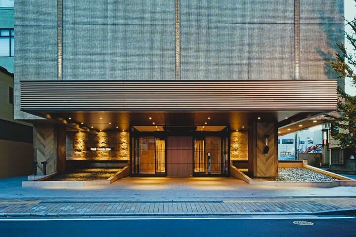 Takasaki Bar-Hopping Tour with Rooftop Bath Hotel Stay — photo 3