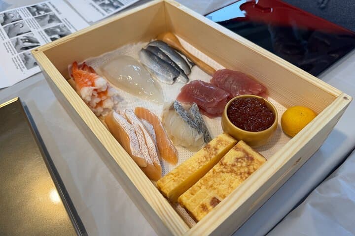 Tsukiji Fish Market Sushi Workshop with a Sushi Chef — photo 3