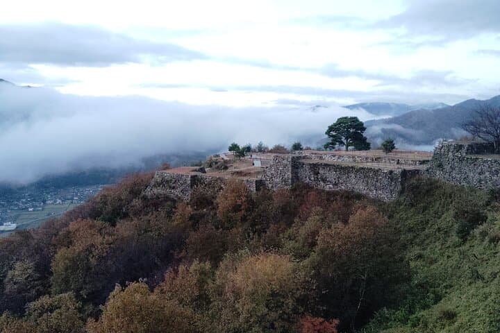Hyogo: Takeda Castle “Castle in the Sky” Mountain Hiking Tour — photo 9