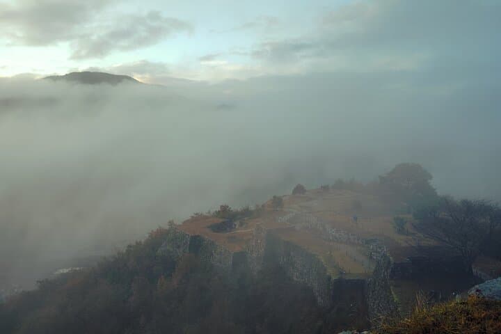Hyogo: Takeda Castle “Castle in the Sky” Mountain Hiking Tour — photo 12