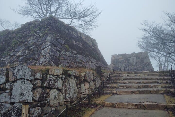 Hyogo: Takeda Castle “Castle in the Sky” Mountain Hiking Tour — photo 14