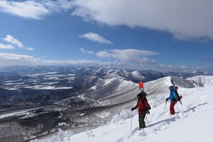 SAHORO Ski or Snowboard Experience 1-Day Tour with gear — photo 3
