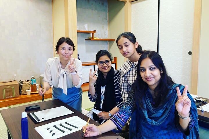 Japanese Calligraphy and Karate Experience in Kagoshima — photo 3