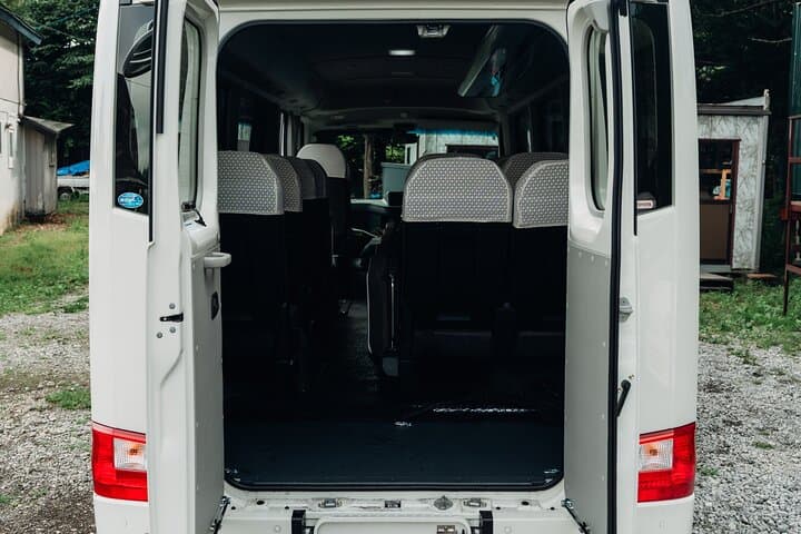 Niseko,Hirafu-CTS Private Airport transfer by Mini Bus — photo 5