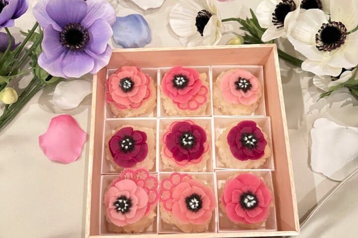 Wagashi Workshop: Japanese Sweets Ohagi with Anko Flowers — photo 3