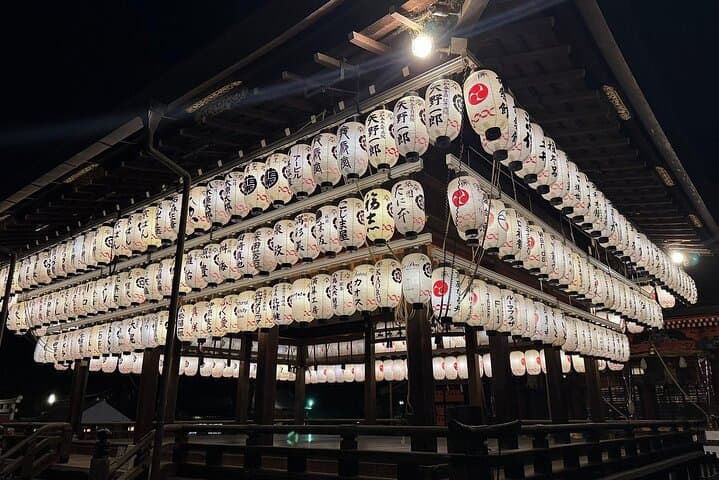 Kyoto Gion Night Tour: Discover Geisha District and Hidden Gems — photo 13