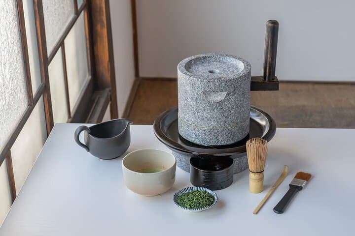 Matcha making using a stone mill and pairing experience with tea sweets (with a souvenir of pesticide-free matcha from Okayama Prefecture) — photo 6