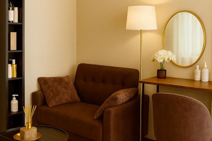 Tokyo 80-Minute Private Rejuvenating Facial with Pro Care Gift — photo 12