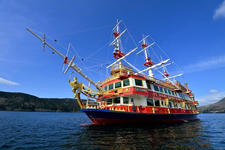 Tokyo 10-Hour Mt. Fuji & Hakone Lake Ashi Cruise & Ropeway Tour — photo 3