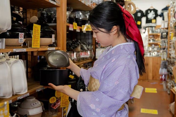 Japanese Onigiri Tasting Tour in Asakusa with Local Expert — photo 6