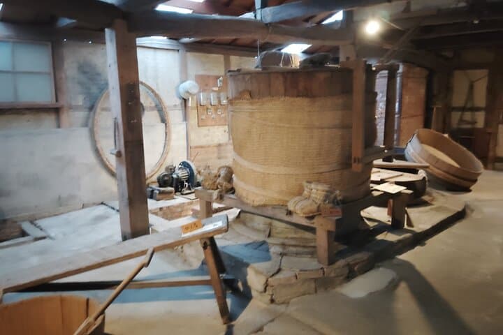 Hyogo: Tamba-Sasayama Sake Tasting Tour with Tamba Toji — photo 8