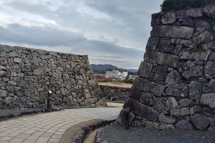 Hyogo: Sasayama Castle & Samurai Residence Guided Tour — photo 10