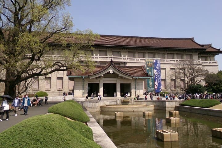 Guided tour of Tokyo National Museum — photo 1