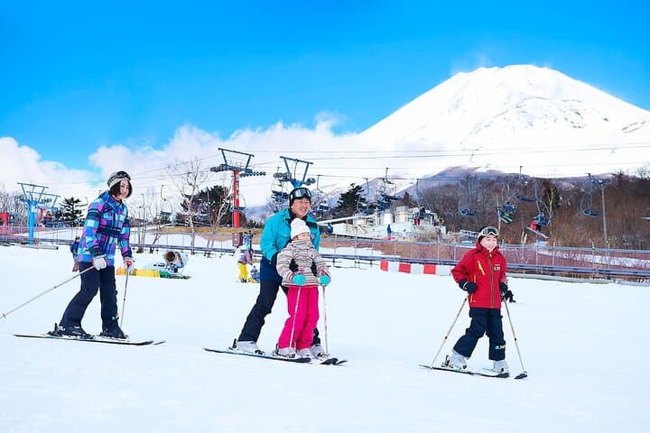 From Tokyo / Shinjuku: Fujiyama Snow Resort Yeti One Day Ski Trip — photo 6