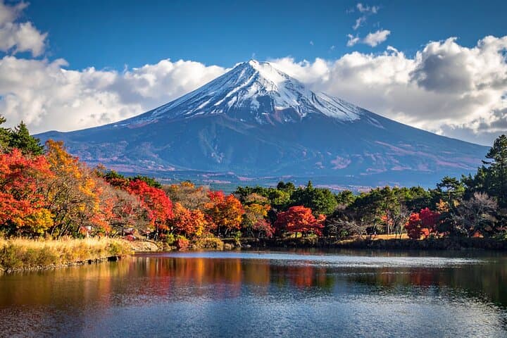 Mount Fuji Private Custom Tour with Local English Speaking Guide — photo 3