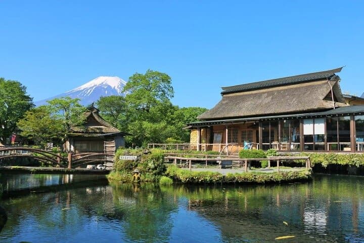 Tokyo 10-Hour Mt. Fuji, Oshino Hakkai & Outlets/Hot Spring Tour — photo 4