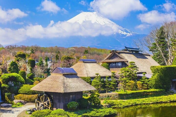Tokyo 10-Hour Mt. Fuji, Oshino Hakkai & Outlets/Hot Spring Tour — photo 5