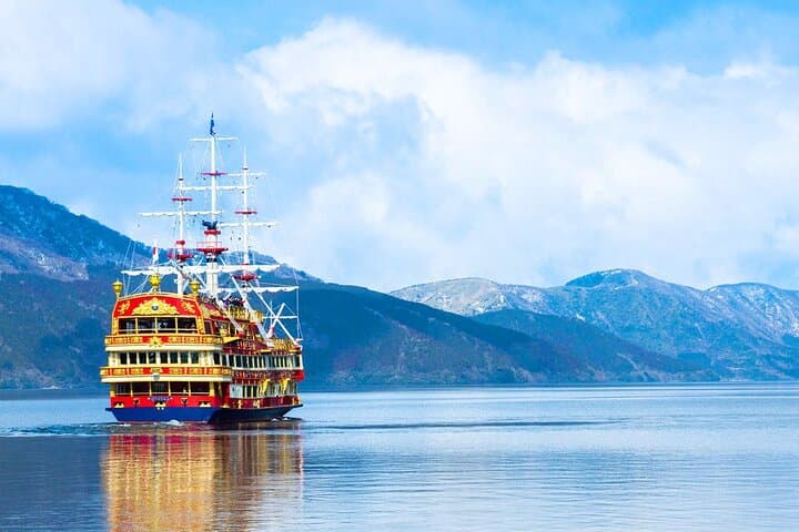 Tokyo 10-Hour Mt. Fuji & Hakone Lake Ashi Cruise & Ropeway Tour — photo 1